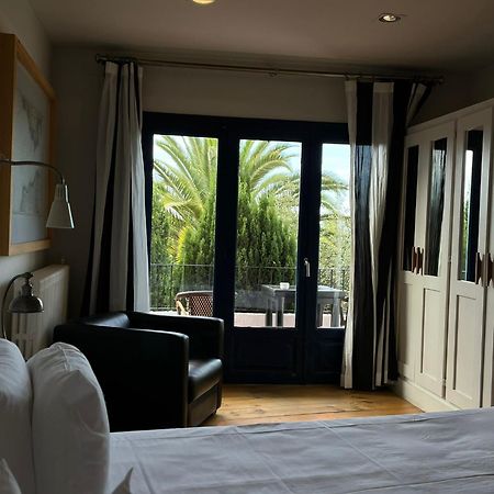 Hotel Trias Palamos Bagian luar foto