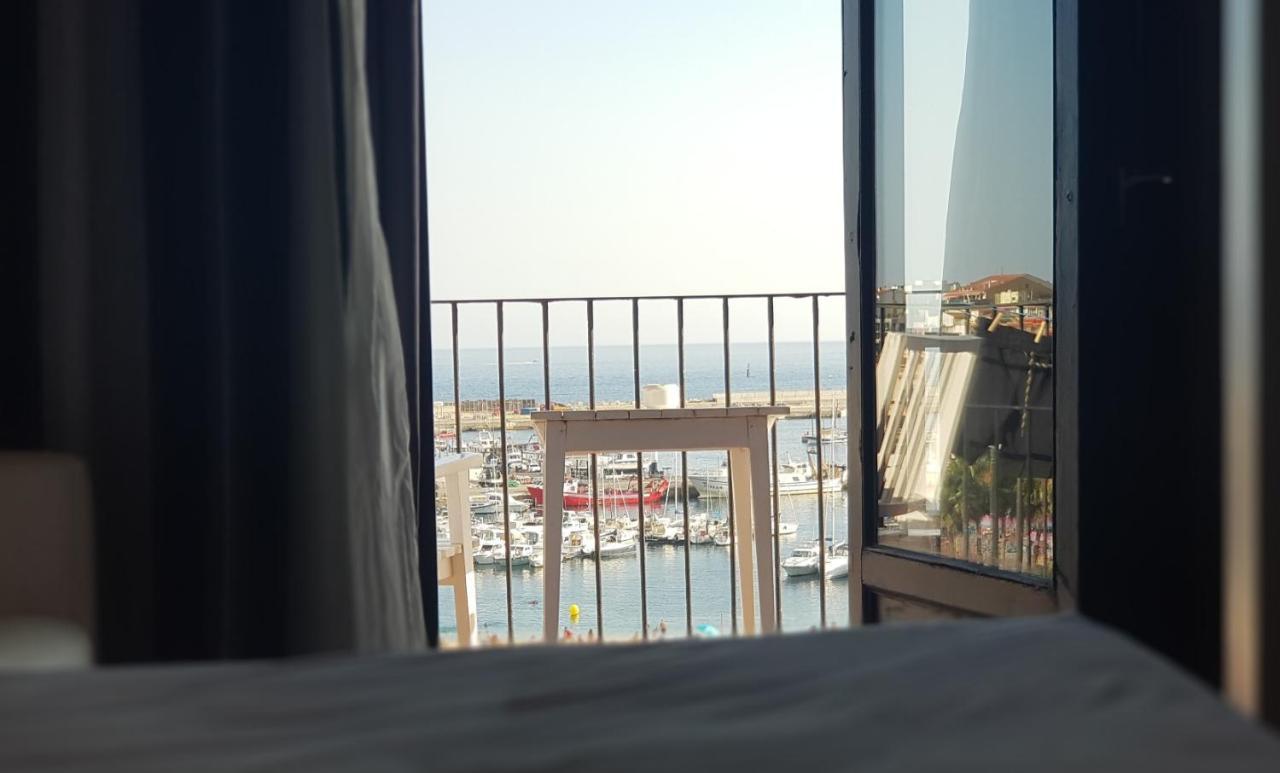 Hotel Trias Palamos Bagian luar foto