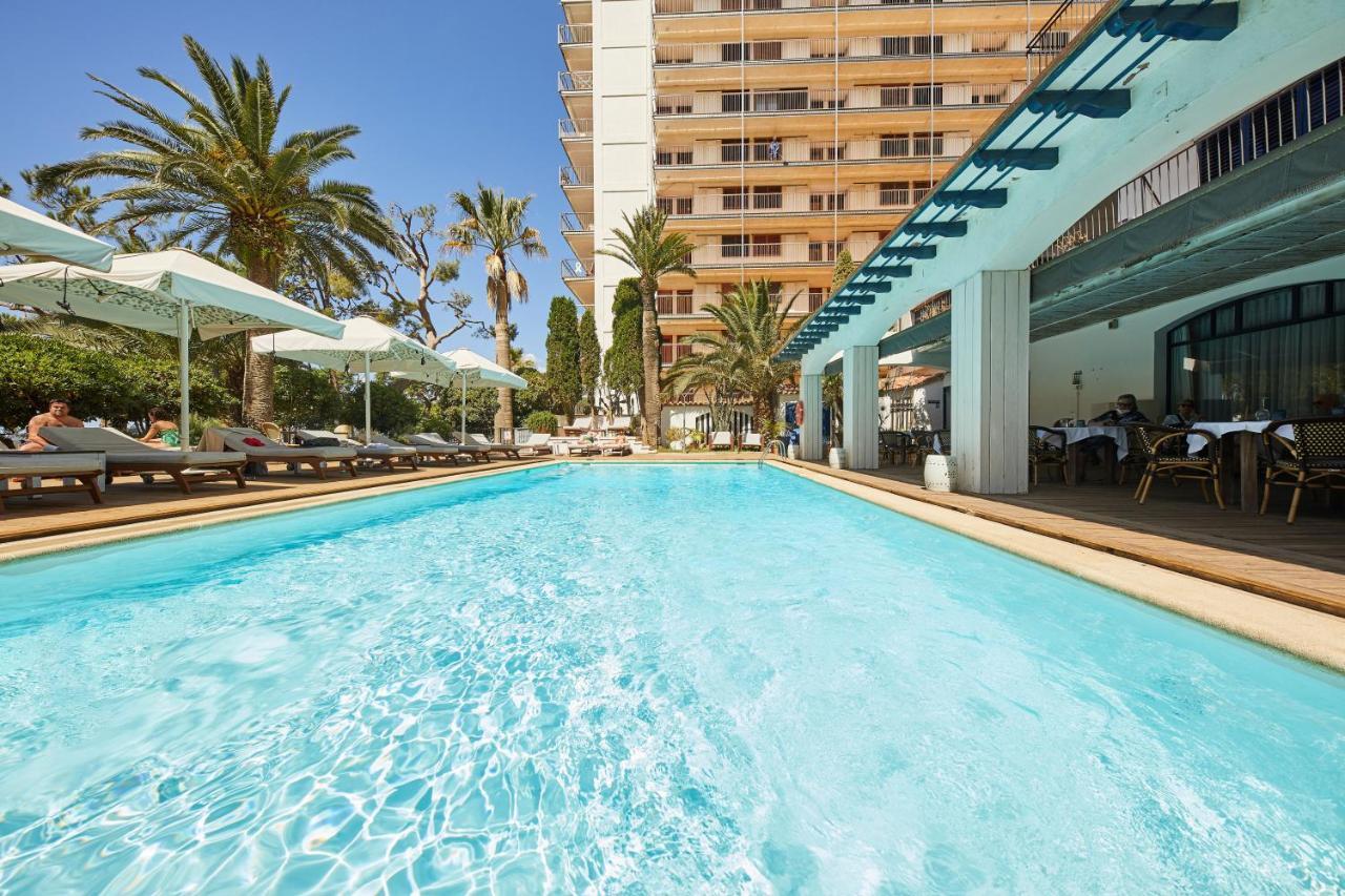 Hotel Trias Palamos Bagian luar foto