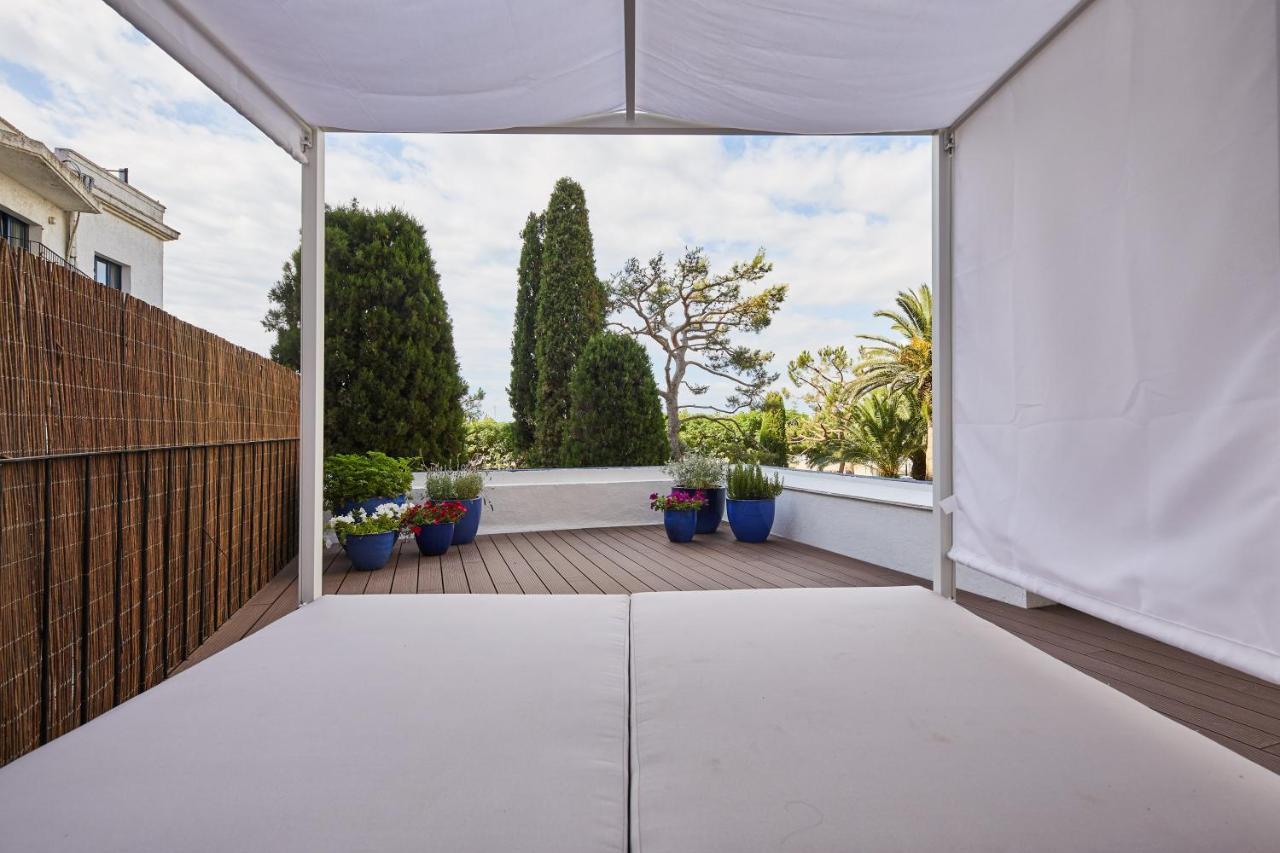 Hotel Trias Palamos Bagian luar foto