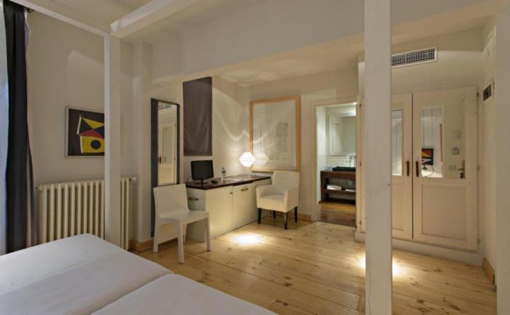 Hotel Trias Palamos Bagian luar foto