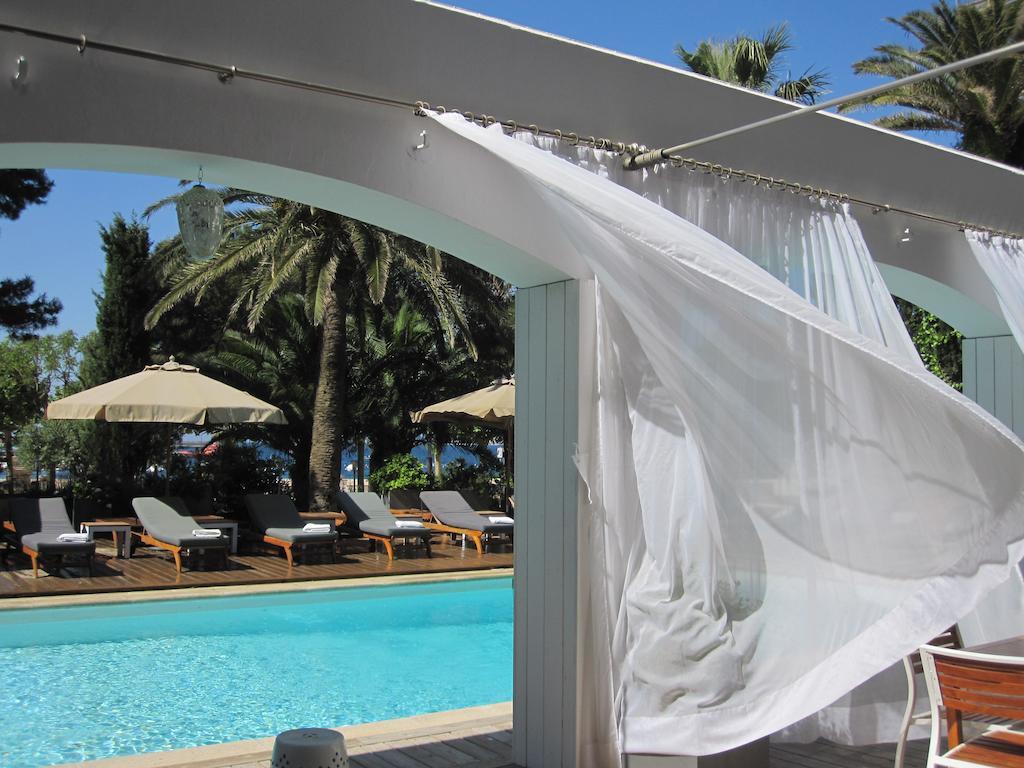 Hotel Trias Palamos Bagian luar foto